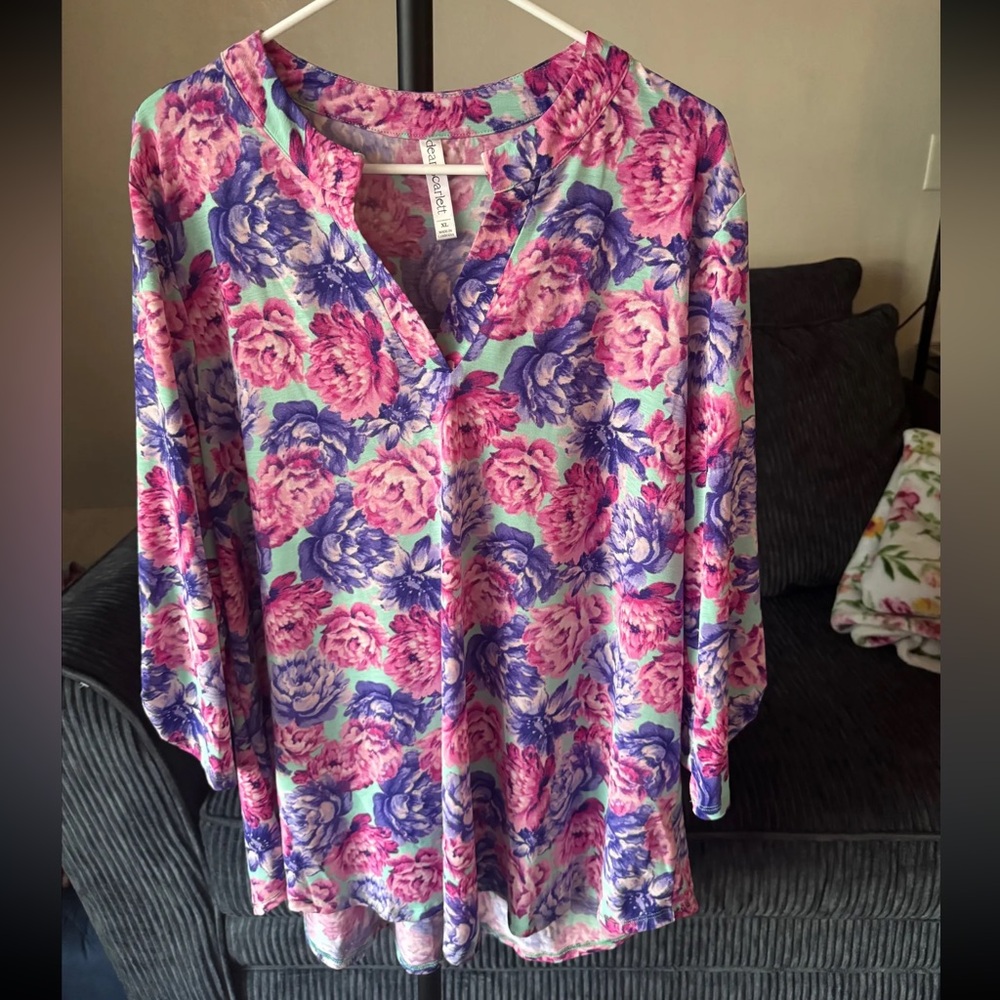 Floral V-Neck Blouse in Pink and Purple